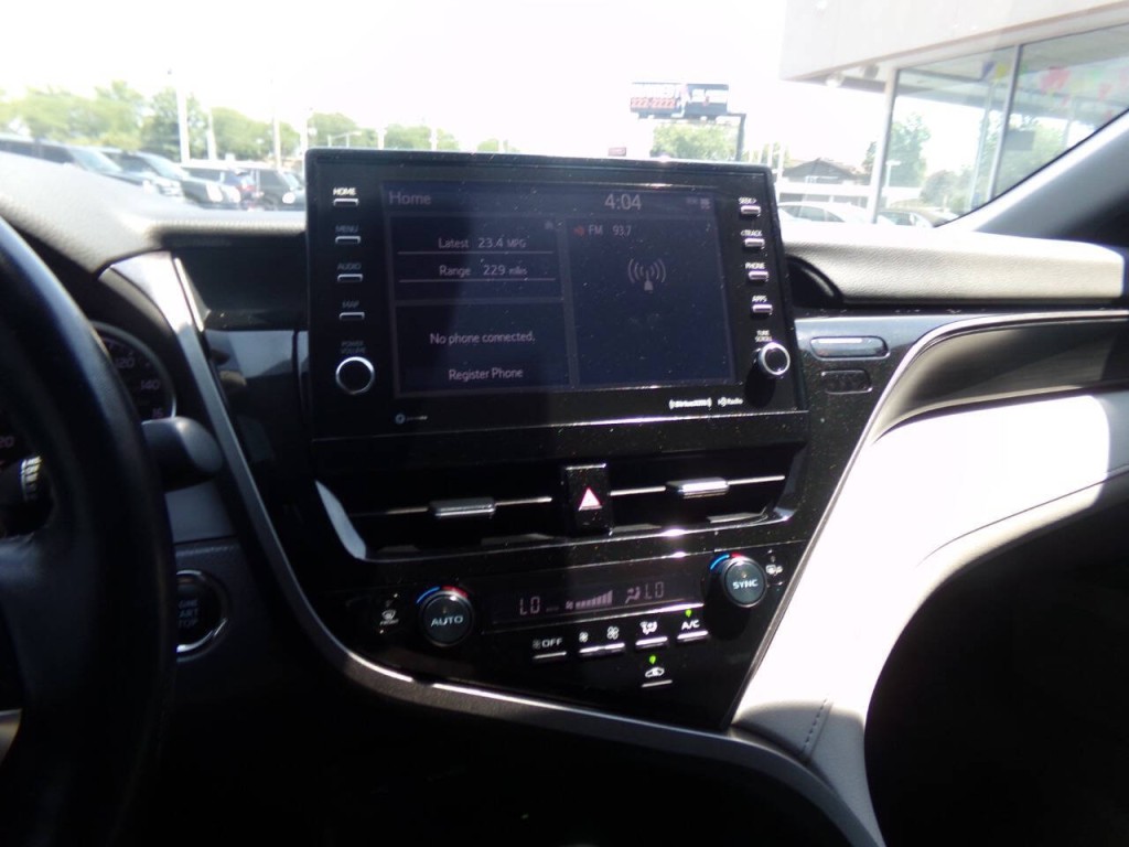 2024 Toyota Camry Image 12