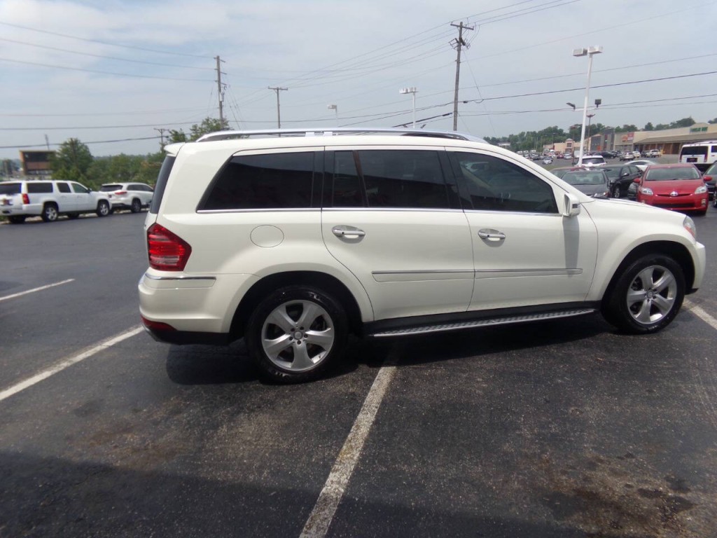 2012 Mercedes-Benz GL-Class Image 4