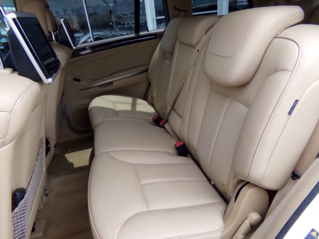 2012 Mercedes-Benz GL-Class Image 13