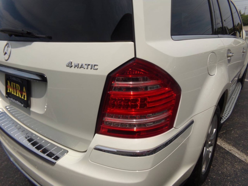 2012 Mercedes-Benz GL-Class Image 23