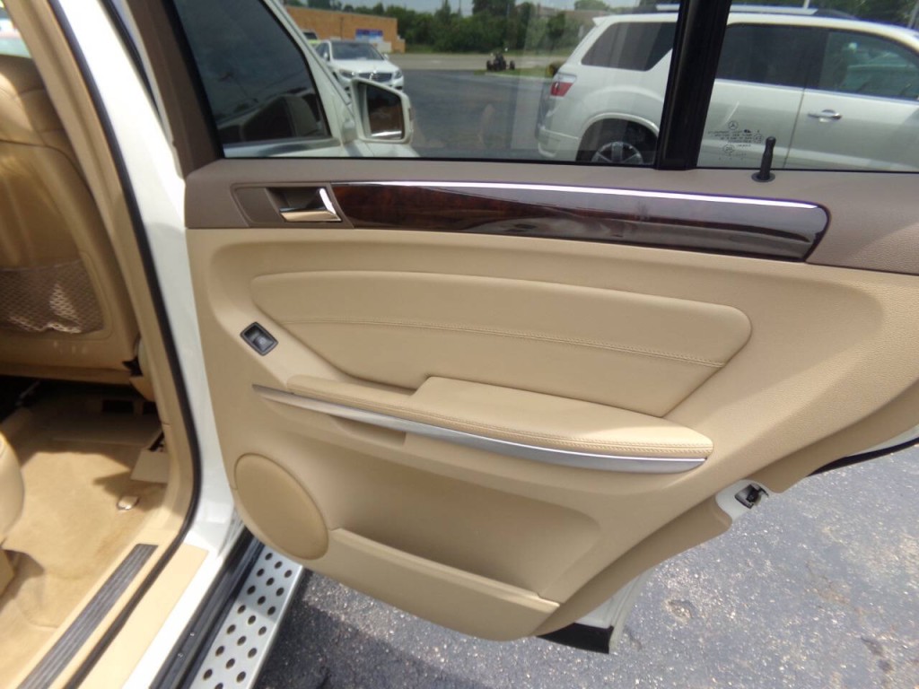 2012 Mercedes-Benz GL-Class Image 37