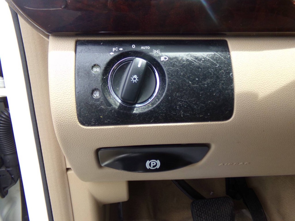 2012 Mercedes-Benz GL-Class Image 45