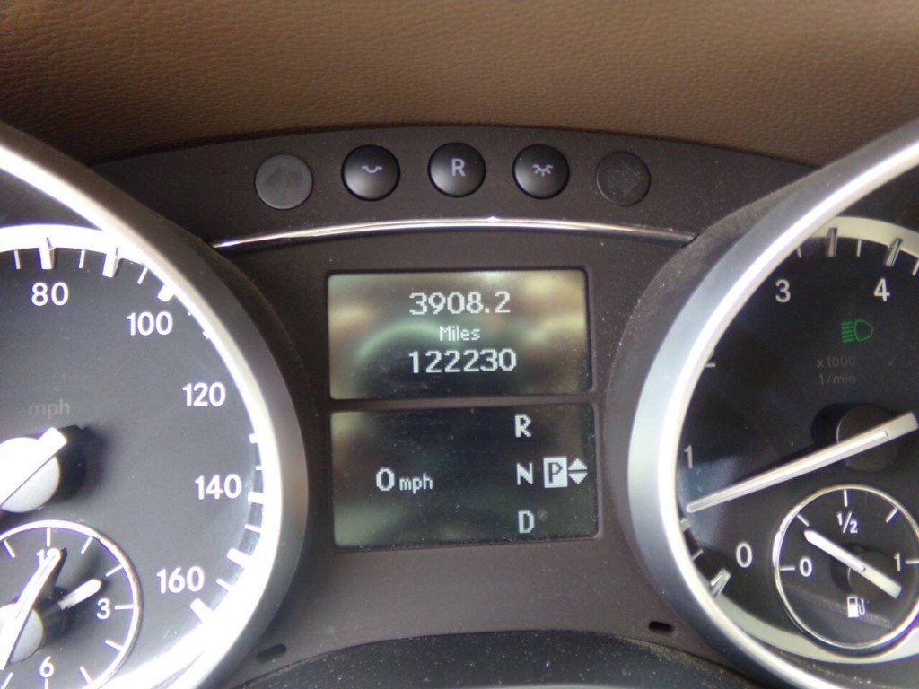 2012 Mercedes-Benz GL-Class Image 46
