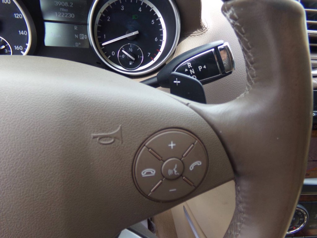 2012 Mercedes-Benz GL-Class Image 49