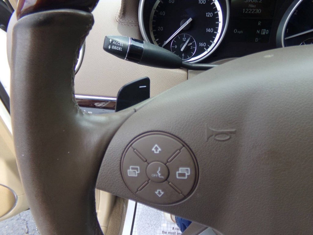 2012 Mercedes-Benz GL-Class Image 50