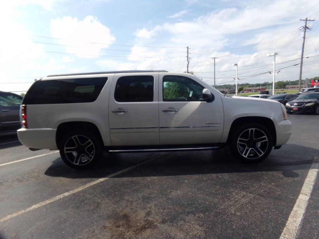 2012 GMC Yukon Image 4