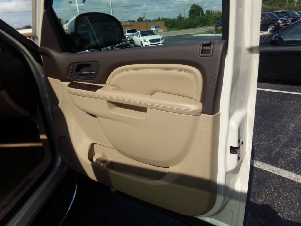2012 GMC Yukon Image 36