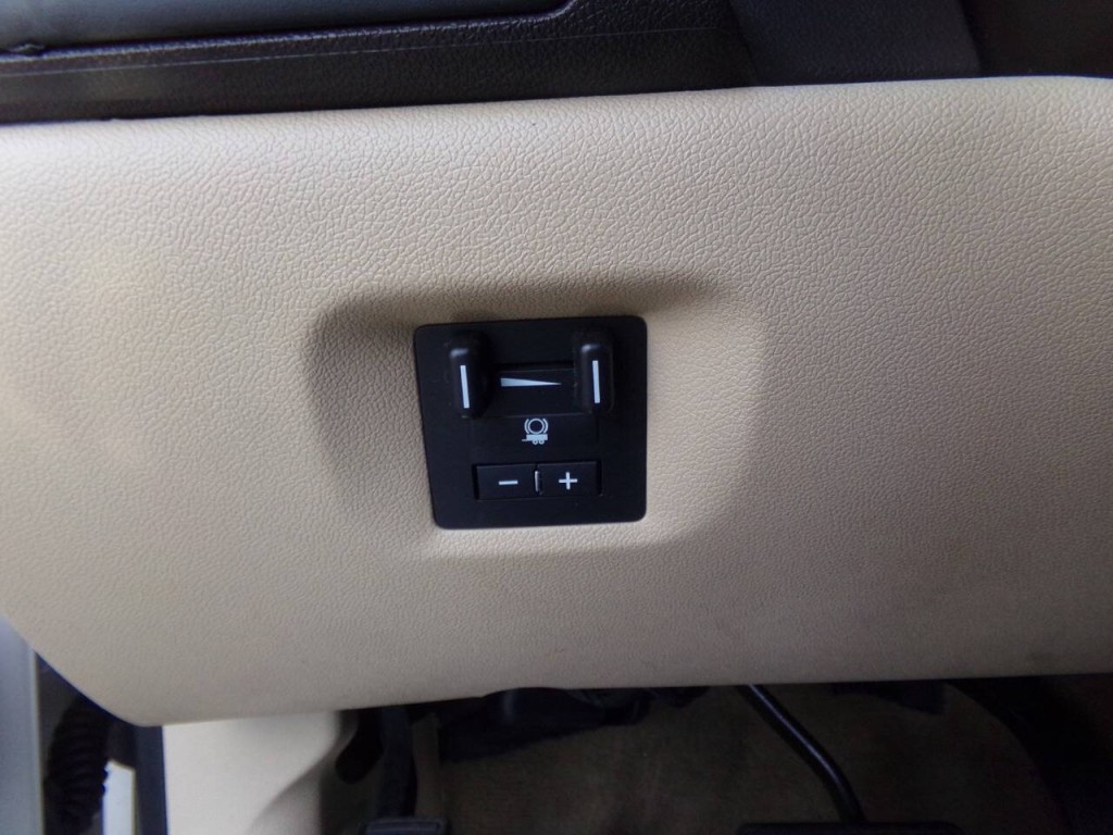 2012 GMC Yukon Image 48