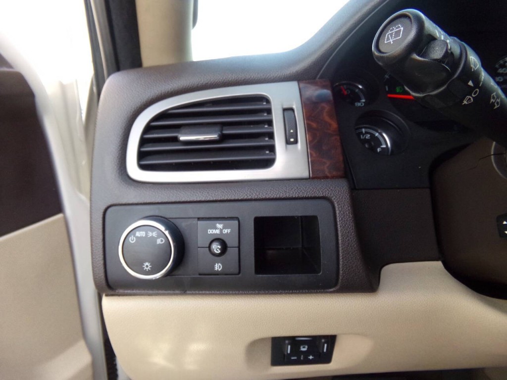 2012 GMC Yukon Image 49