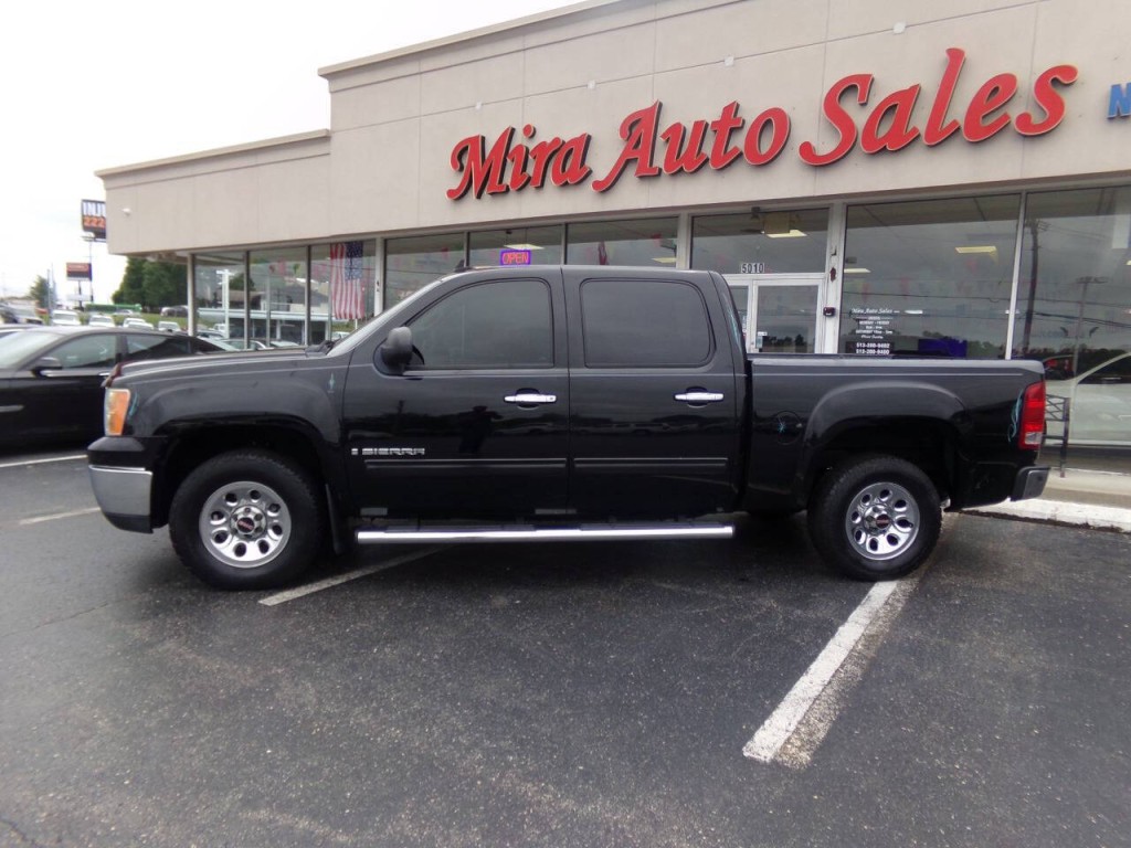2009 GMC Sierra 1500 Image 2