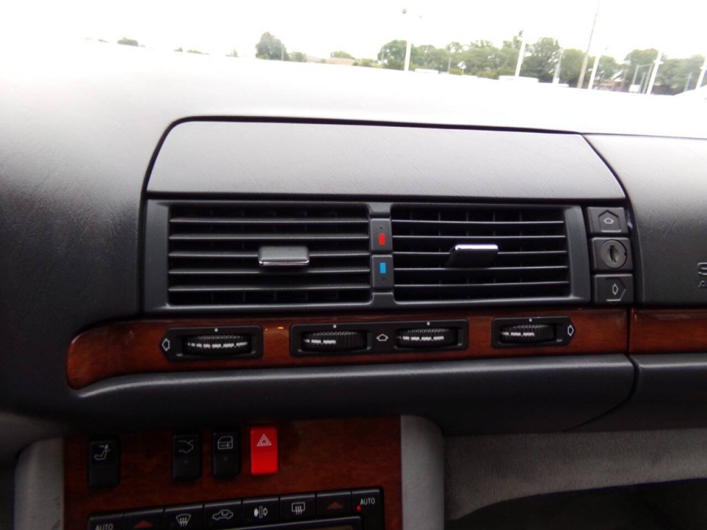 1997 Mercedes-Benz S-Class Image 15