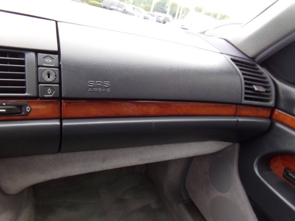 1997 Mercedes-Benz S-Class Image 16