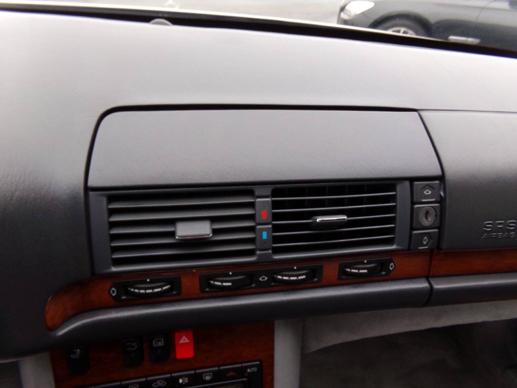1997 Mercedes-Benz S-Class Image 29