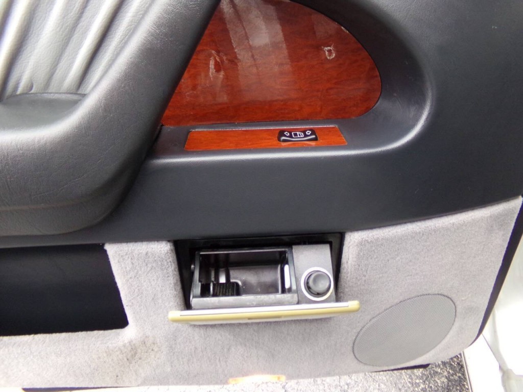 1997 Mercedes-Benz S-Class Image 45