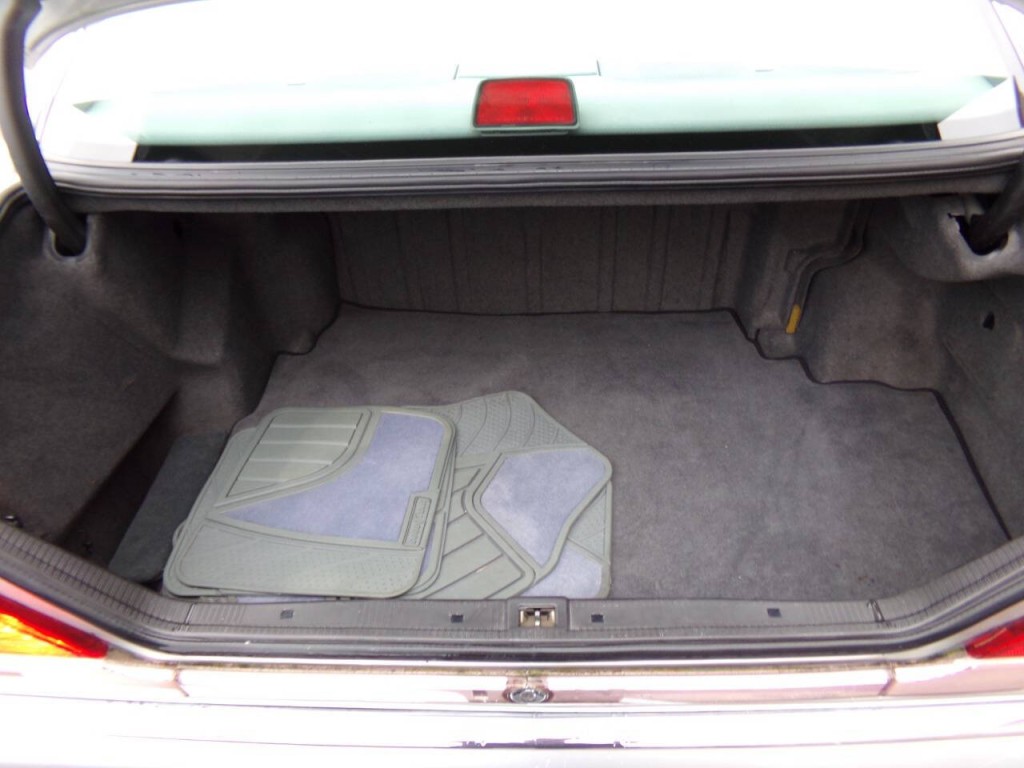 1997 Mercedes-Benz S-Class Image 48