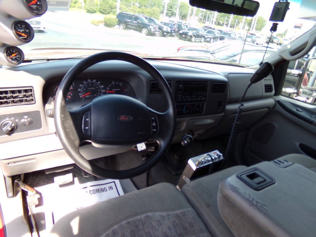 2000 Ford F-350 Image 21