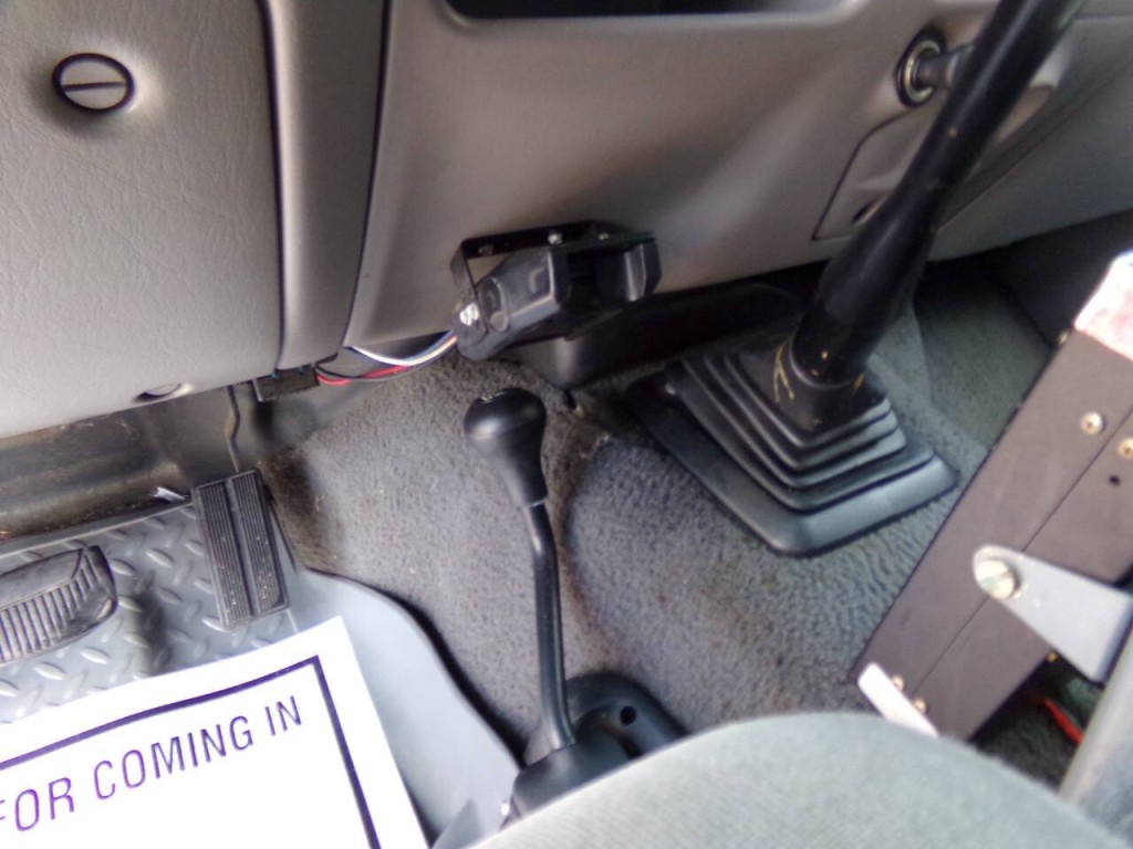 2000 Ford F-350 Image 27