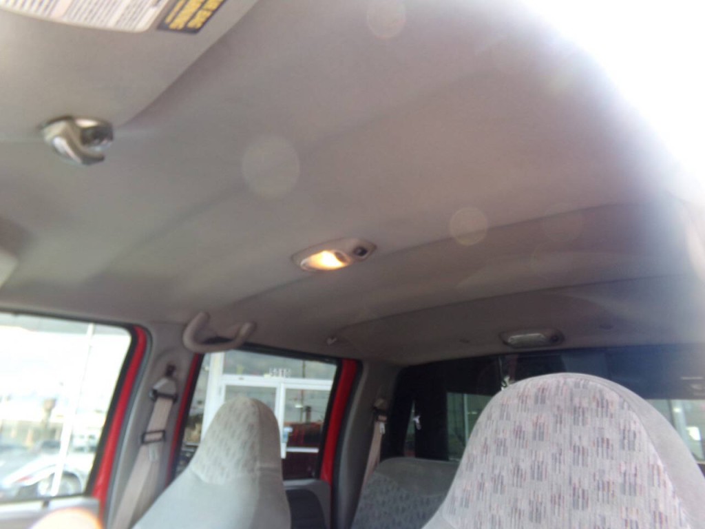 2000 Ford F-350 Image 32