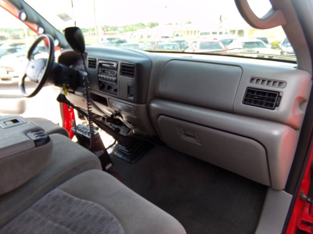 2000 Ford F-350 Image 42