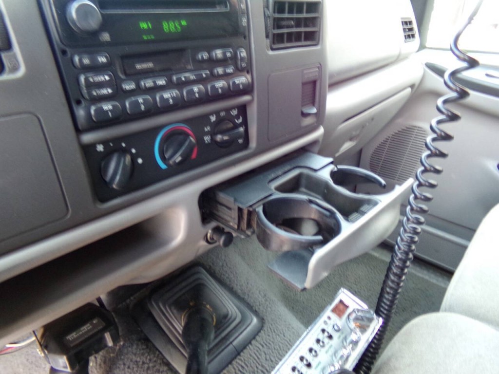 2000 Ford F-350 Image 69
