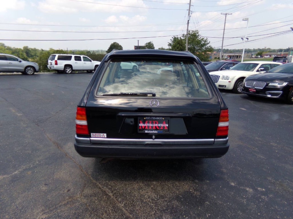 1990 Mercedes-Benz 300-Class Image 58