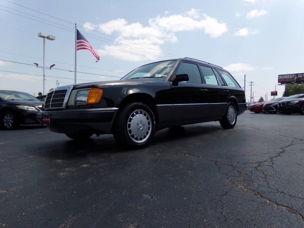 1990 Mercedes-Benz 300-Class Image 61