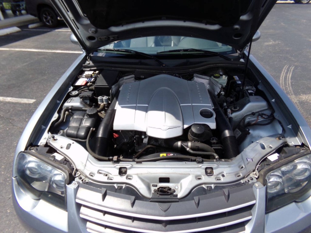 2005 Chrysler Crossfire Image 23