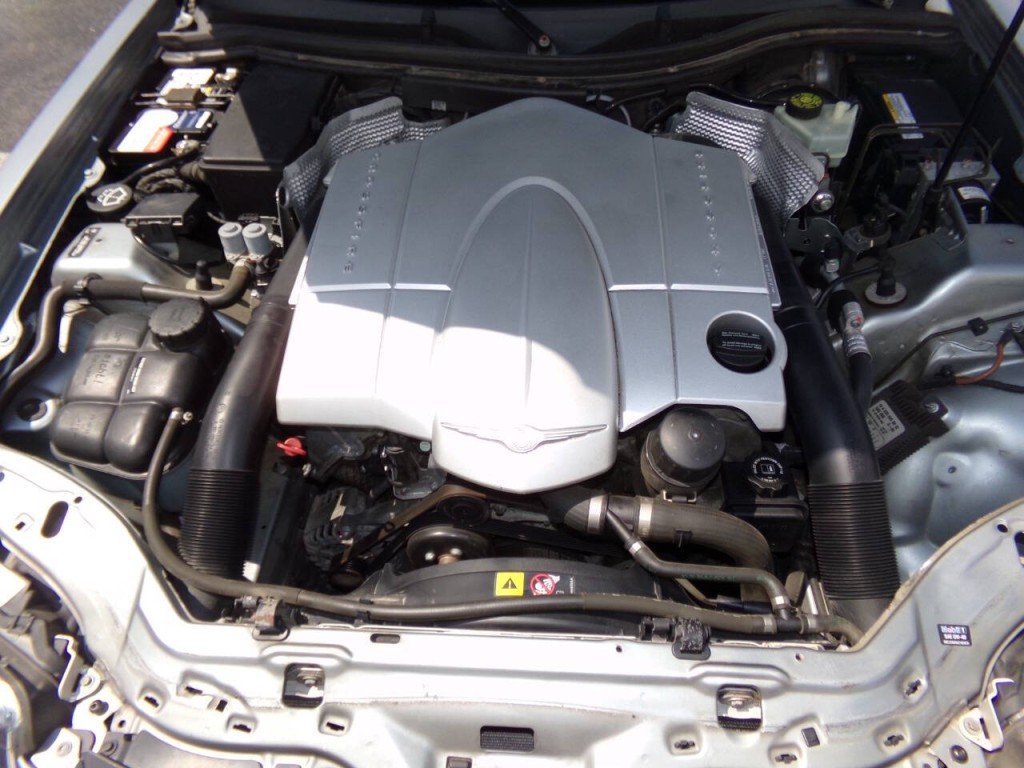 2005 Chrysler Crossfire Image 25