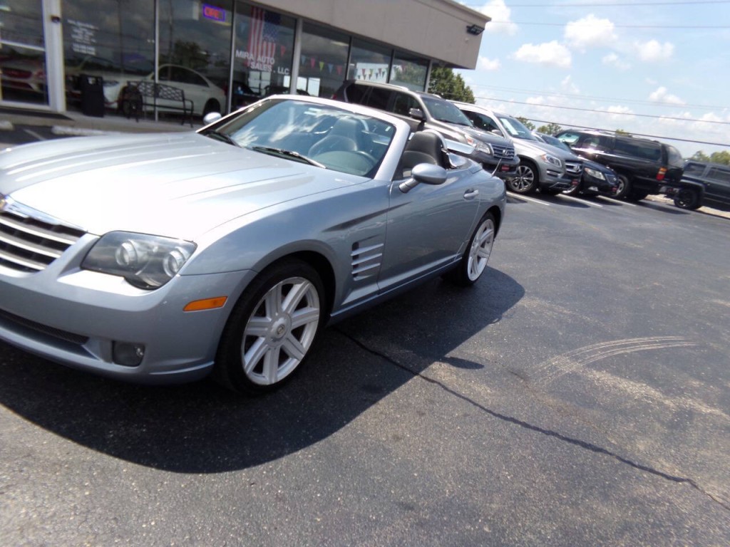 2005 Chrysler Crossfire Image 26