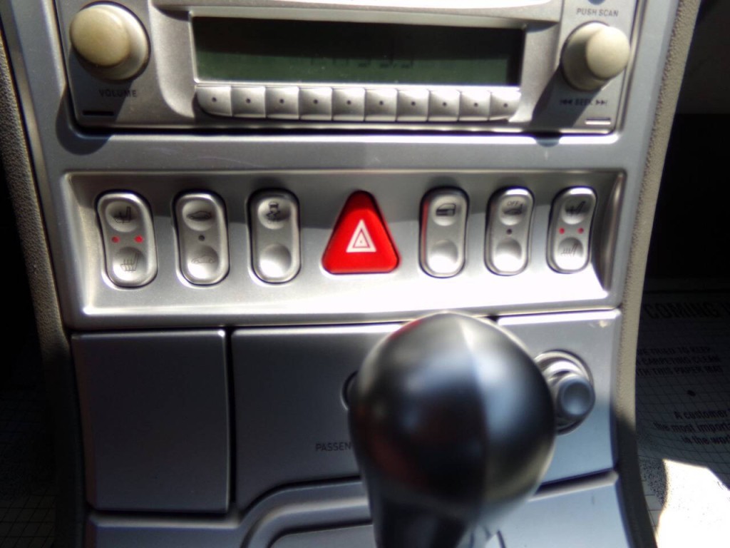 2005 Chrysler Crossfire Image 60