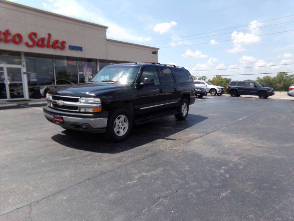 2005 Chevrolet Suburban Image 3