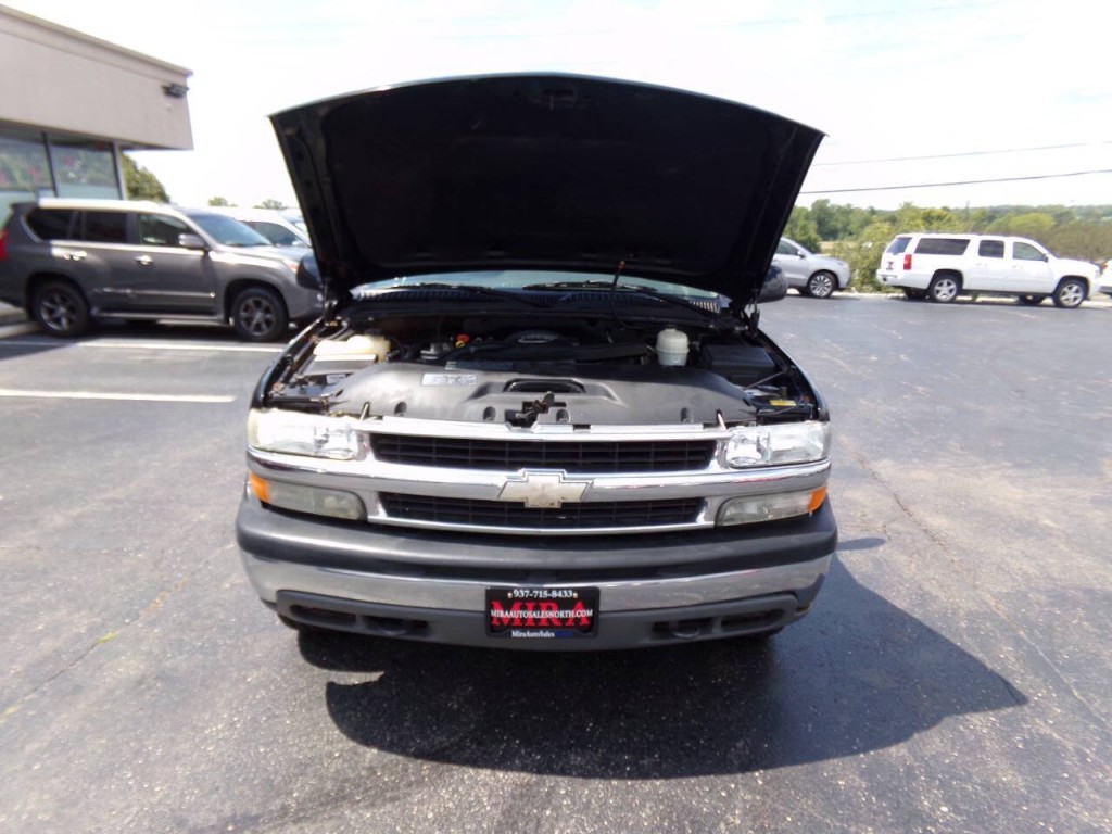 2005 Chevrolet Suburban Image 38