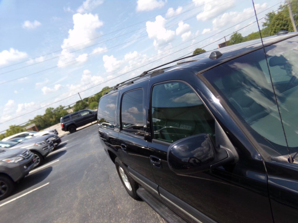 2005 Chevrolet Suburban Image 51