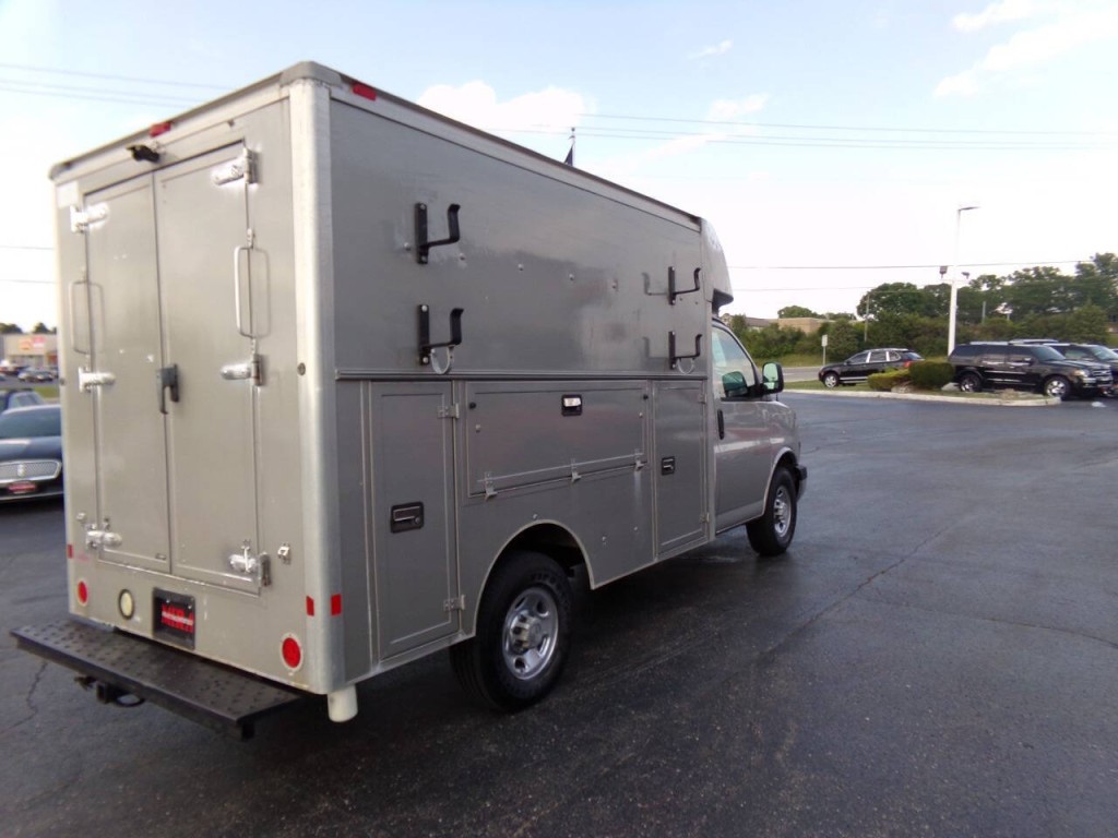 2008 Chevrolet Express Image 47