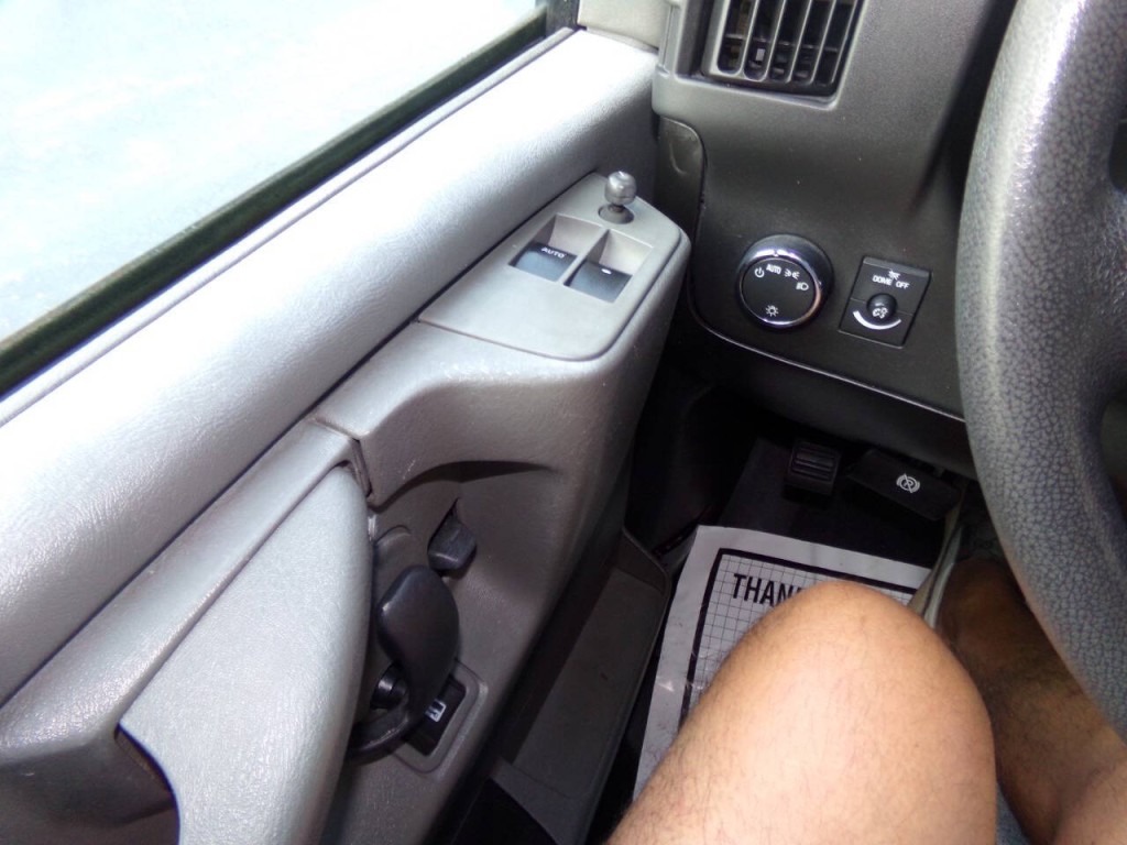 2008 Chevrolet Express Image 56