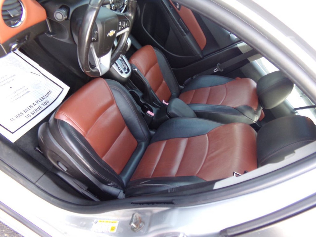 2014 Chevrolet Cruze Image 12