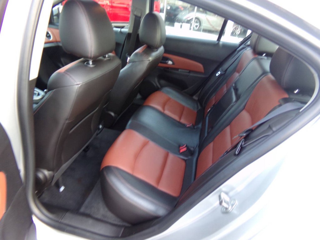 2014 Chevrolet Cruze Image 14