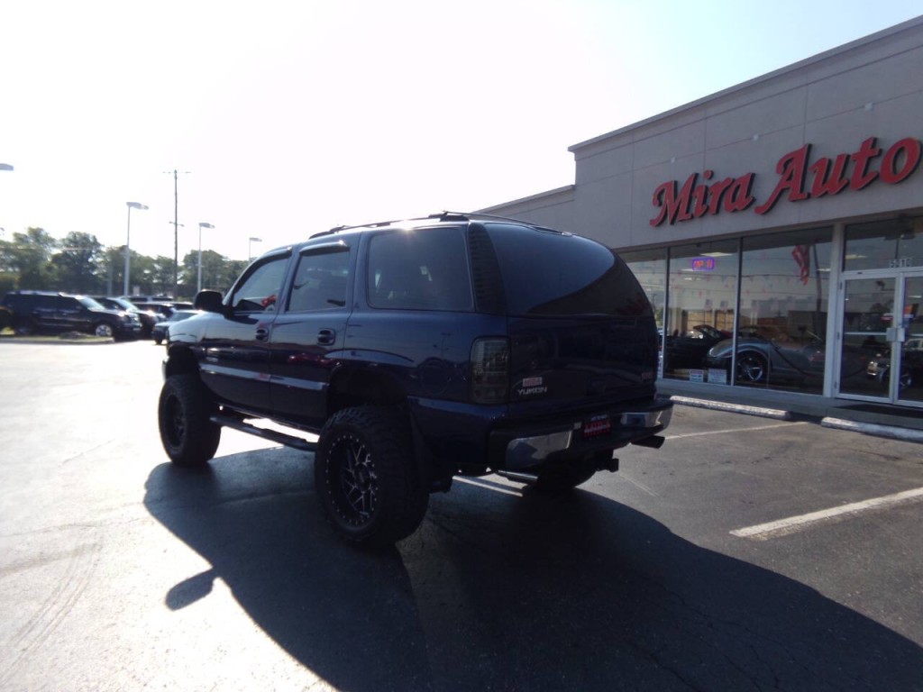 2003 GMC Yukon Image 9