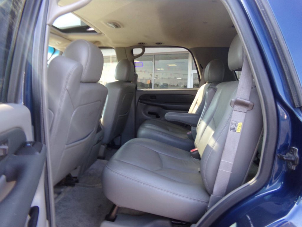 2003 GMC Yukon Image 14