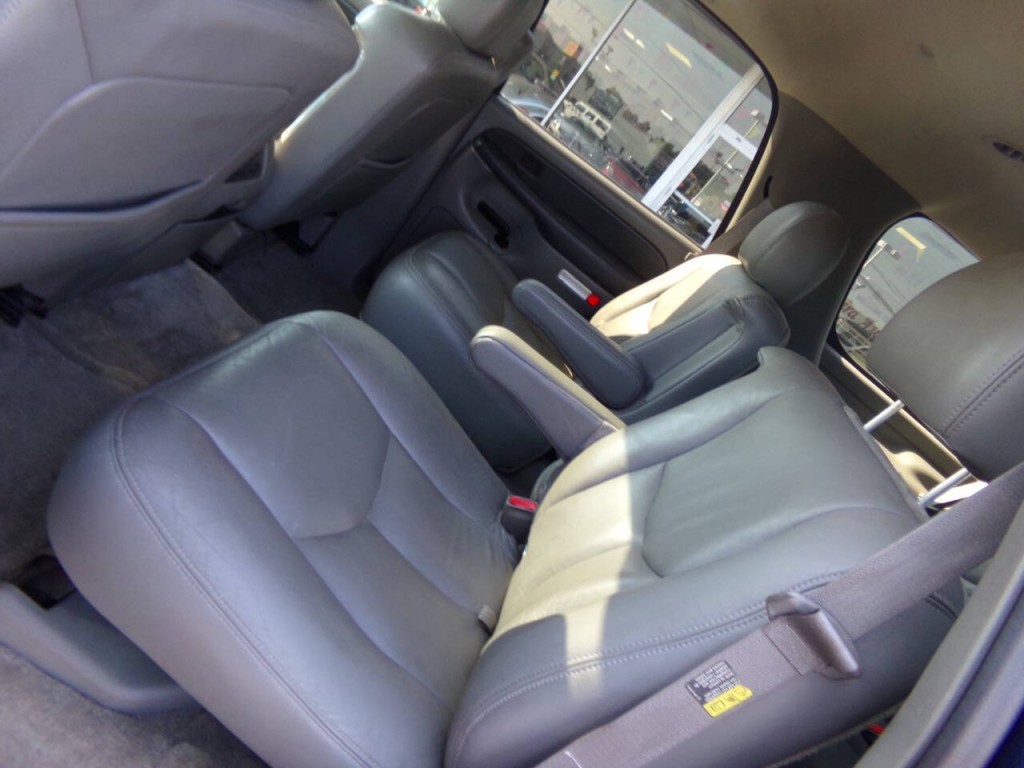 2003 GMC Yukon Image 15