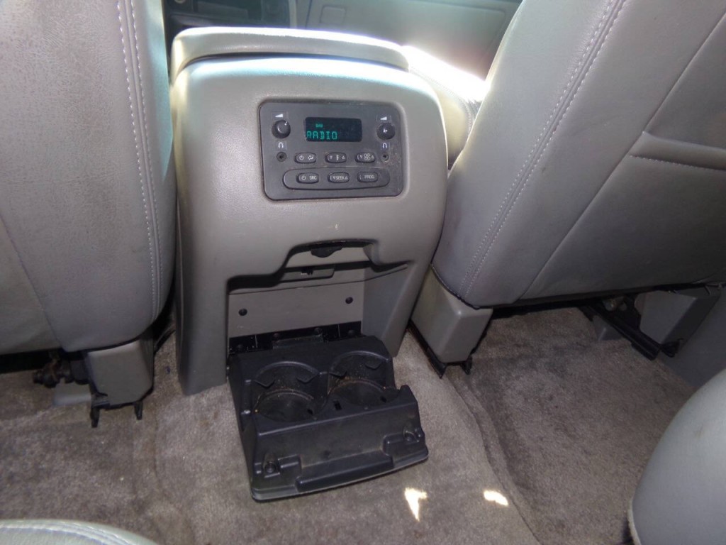 2003 GMC Yukon Image 20