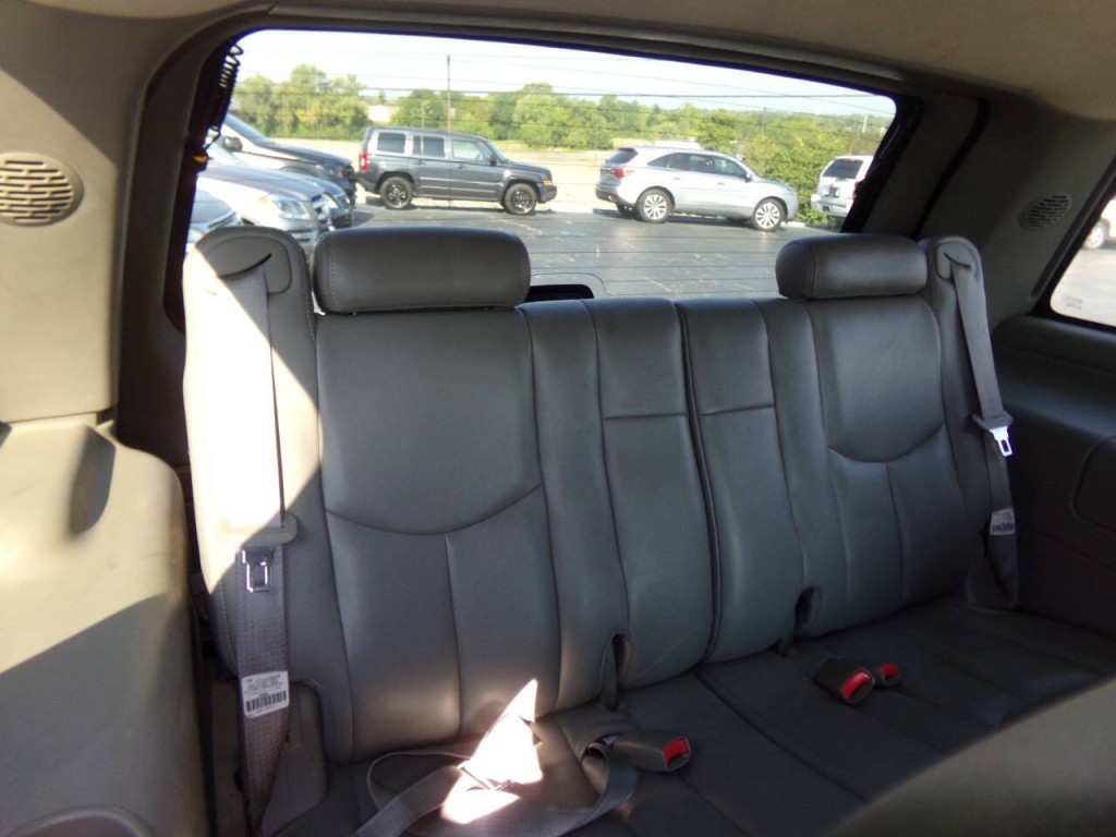2003 GMC Yukon Image 30