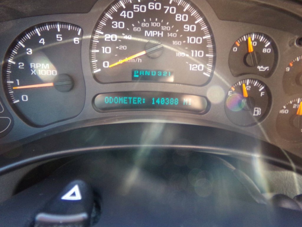2003 GMC Yukon Image 66