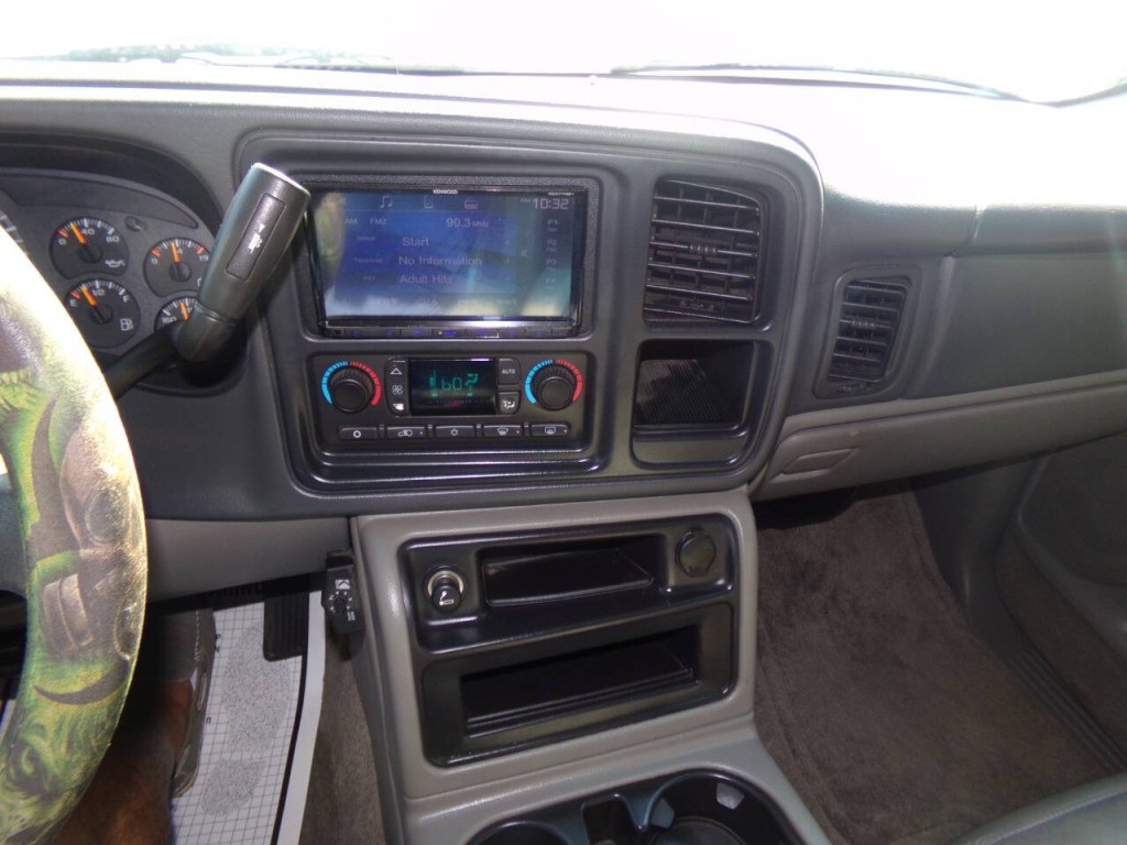 2003 GMC Yukon Image 71