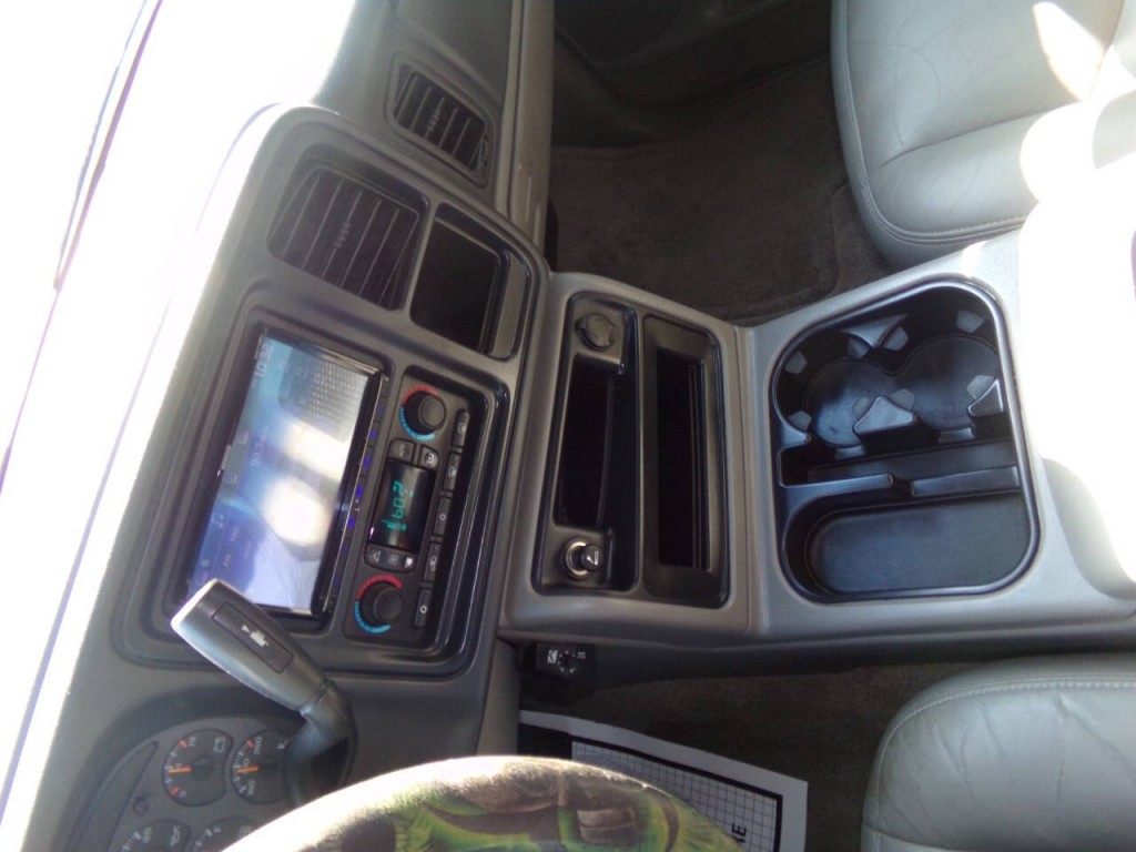 2003 GMC Yukon Image 72