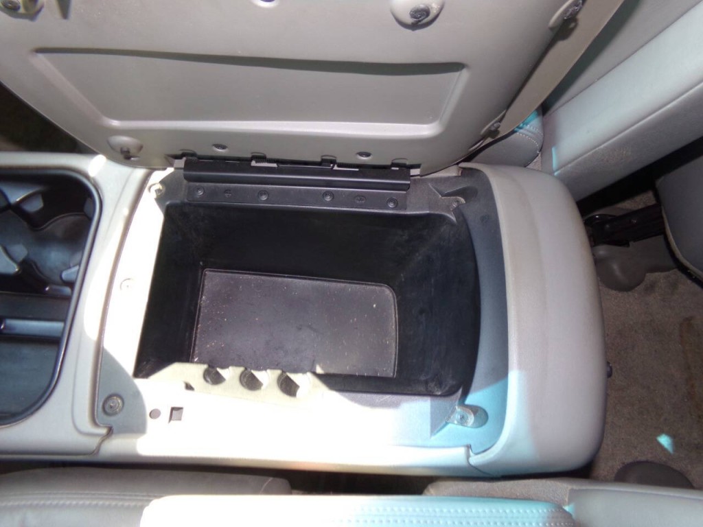 2003 GMC Yukon Image 74