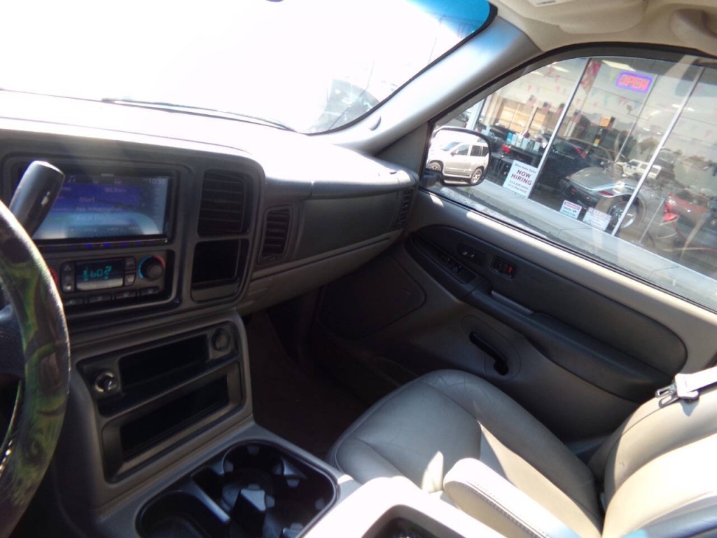 2003 GMC Yukon Image 81