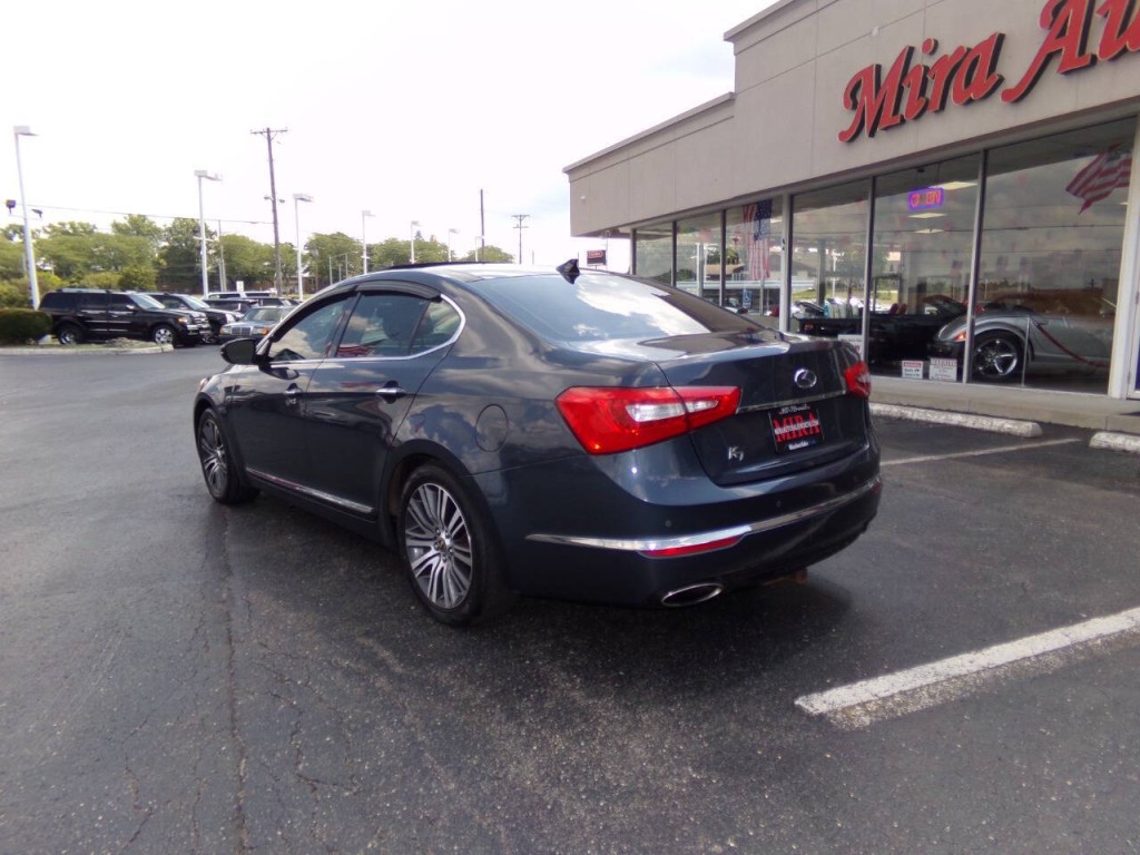 2015 Kia Cadenza Image 10
