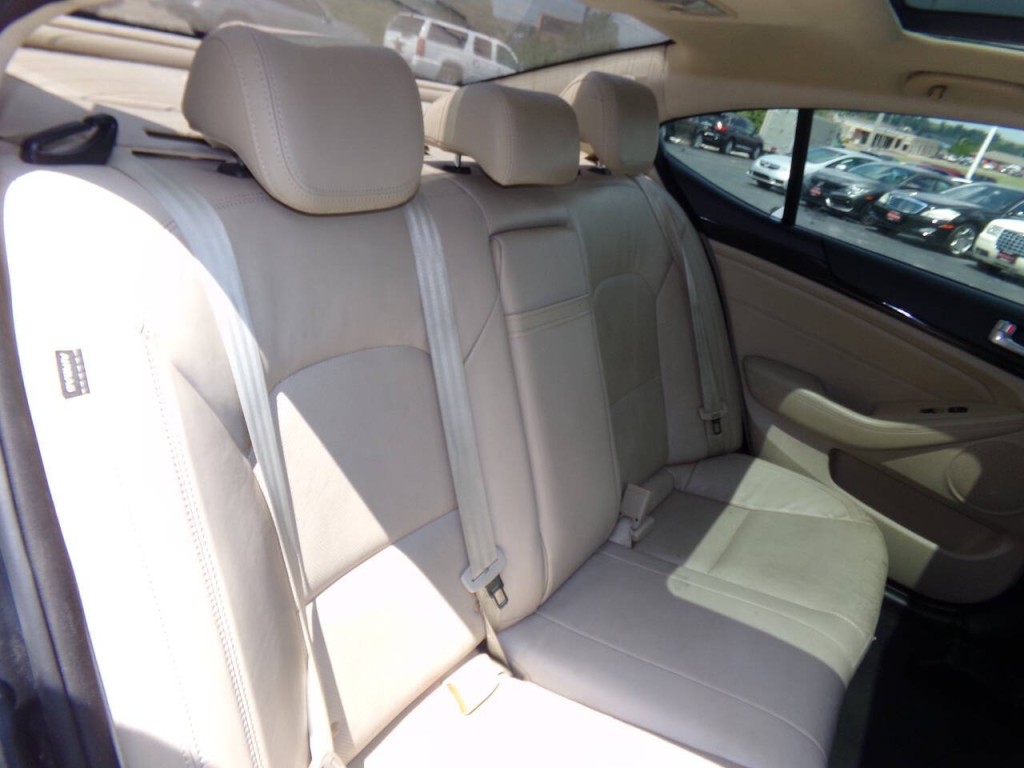 2015 Kia Cadenza Image 25