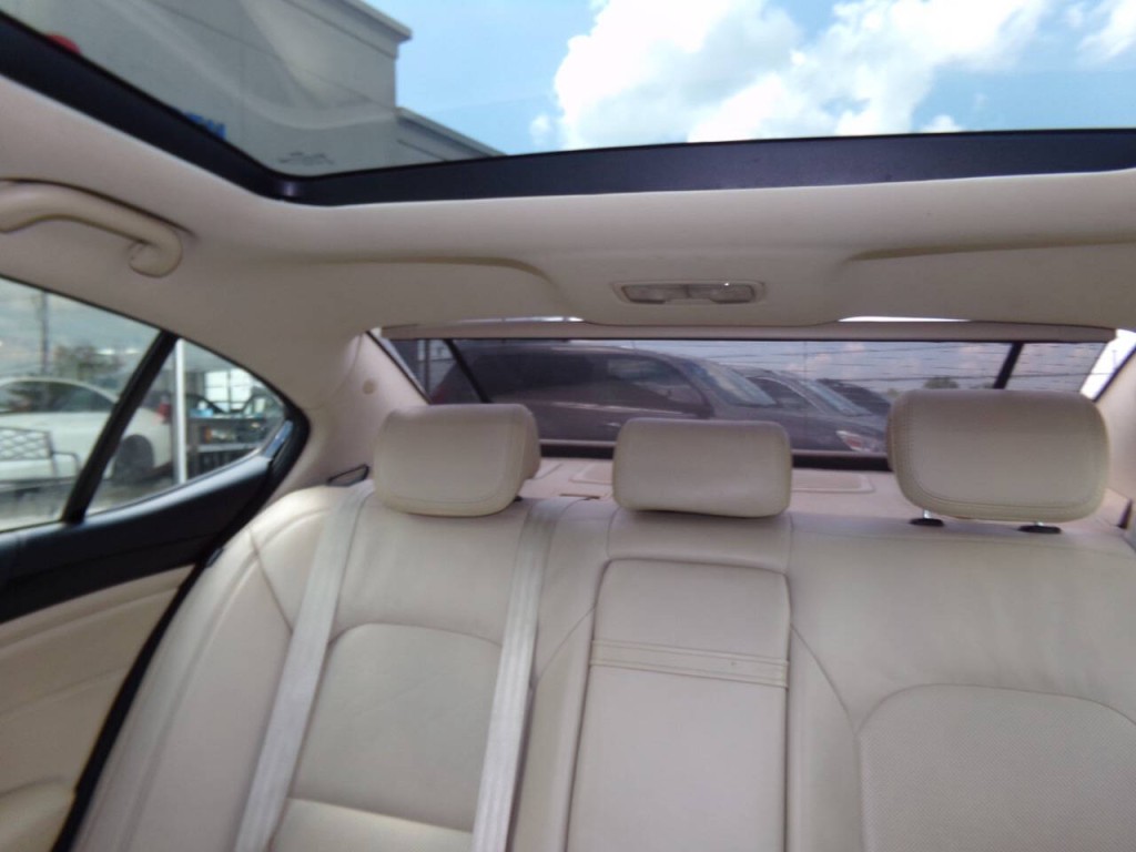 2015 Kia Cadenza Image 56